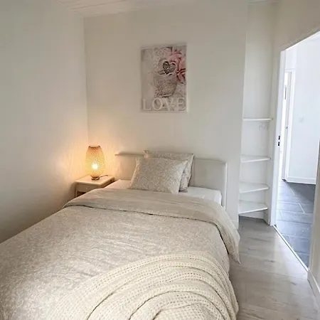 5 Pers Lumineux Balcon Au Centre De Daire *